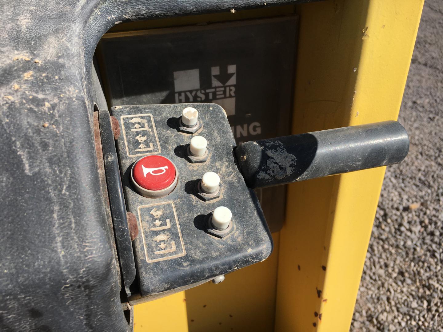 ./imagenes/INVOICE/2019/16271/MONTACARGAS ELECTRICO HYSTER R30F  (20).JPG